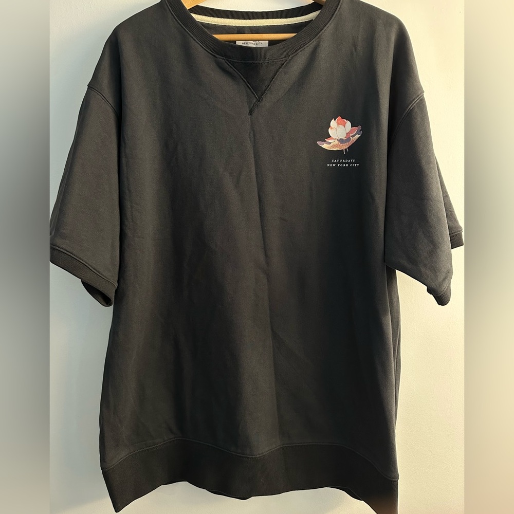Saturday’s New York NWOT Short Sleeve Sweatshirt